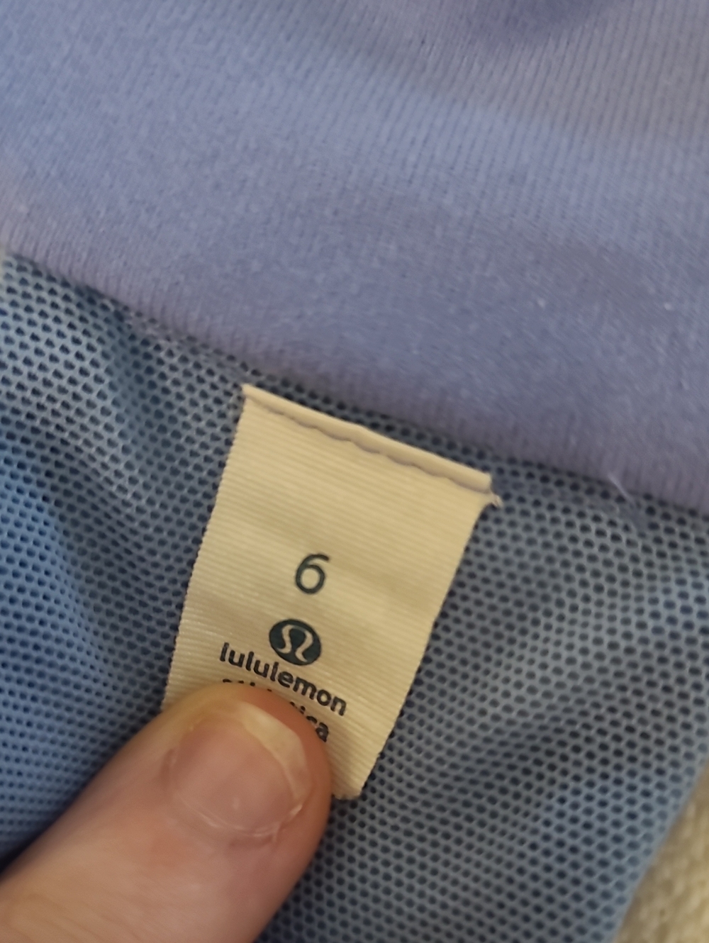 Lululemon Vintage Scoop Neck Tank Lavender Size 6 - Picture 3 of 4